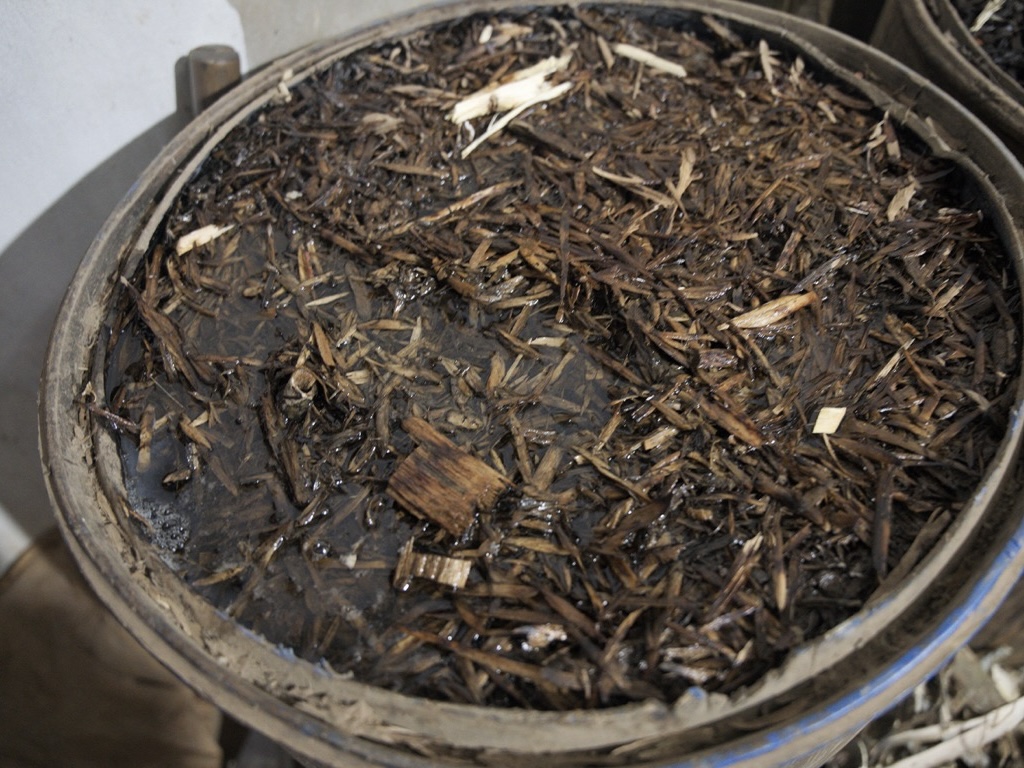 How is Oud Made? Preserving the Ancient Art of Distillation